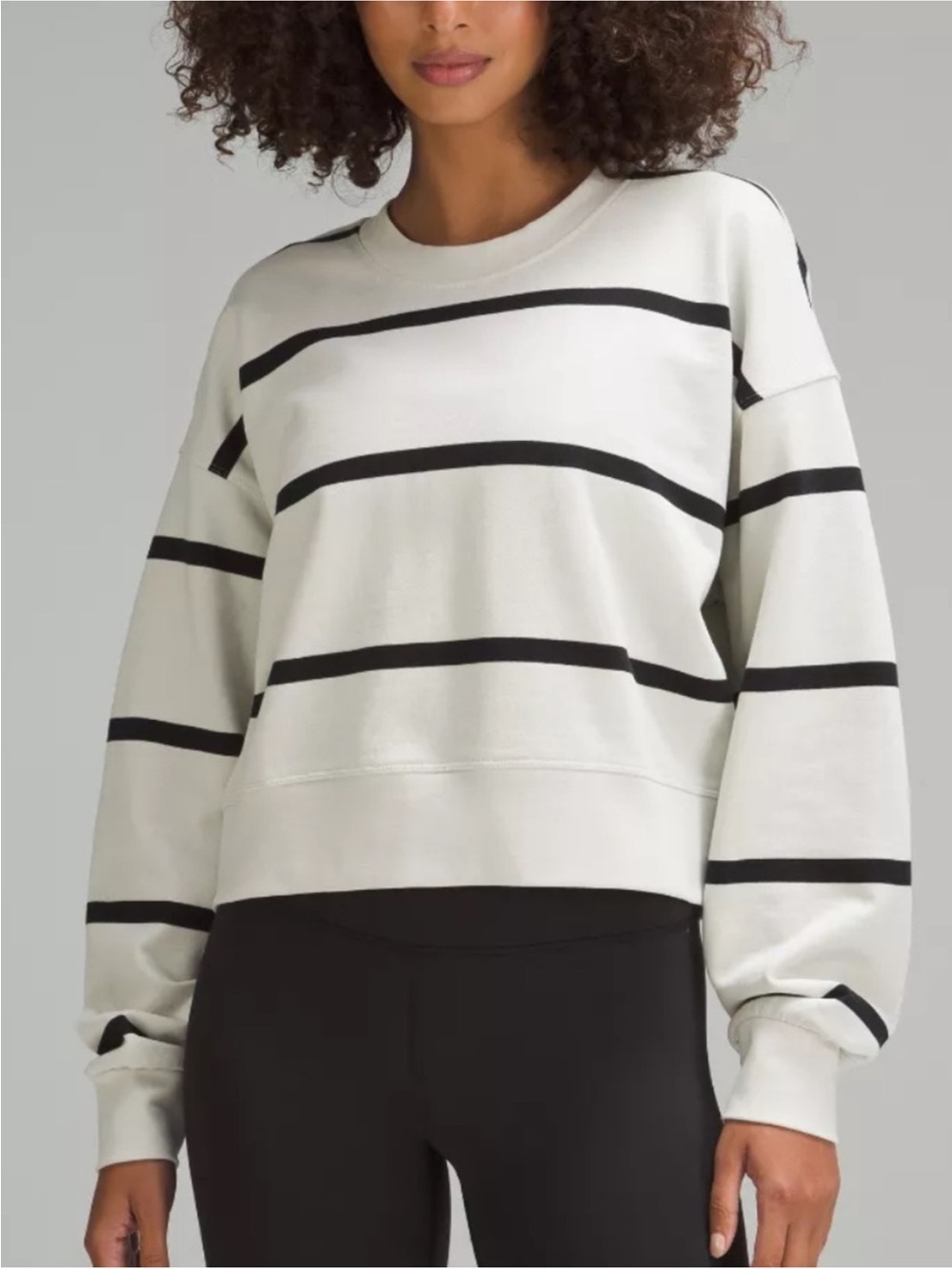Lululemon perfectly oversized cropped crew size 4
